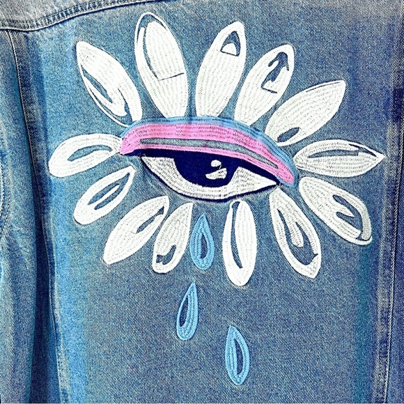 Artistic Blue Denim Jacket with Eye Motif - Picture 5 of 7